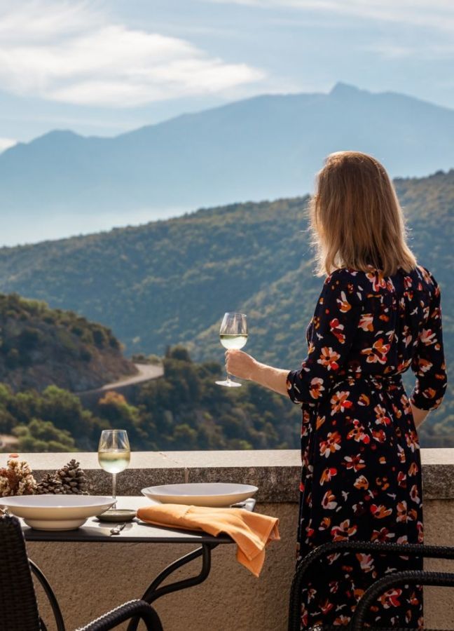 Chateau de Riell - Surrounding